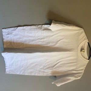 White tee shirt